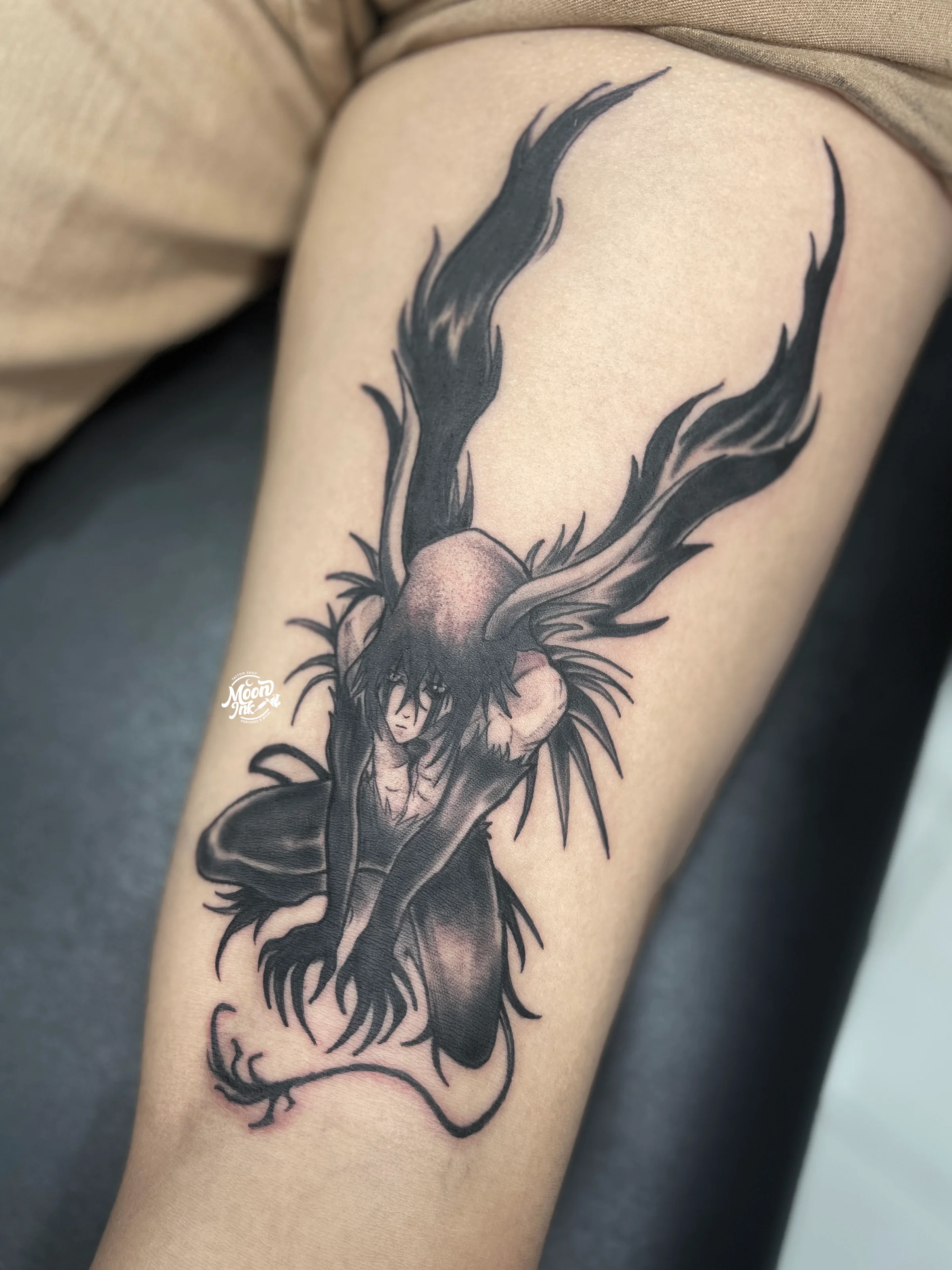 Tatuaje Bleach blanco y negro
